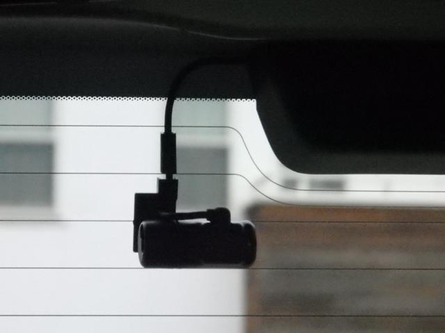 ステップワゴン ｅ：ＨＥＶスパーダ　プレミアムライン　禁煙車　純正１１．４型ナビ　Ｂカメラ　ＥＴＣ　ドラレコ前後　スマートキーＰスタート　両側パワスラ　後席１５．６型モニター　パワーバッグドア　パドルシフト　ハーフレザーシート　ＬＥＤオートライト（53枚目）