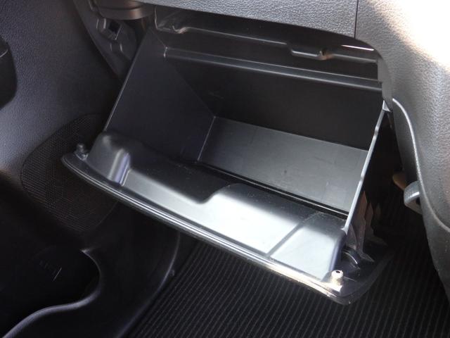 スペーシアカスタムZ ベースグレード 社外CDオーディオ(CD/AMFM/USB) 片側パワスラ HIDオートライト Pスタート フォグライト ウインカー付き電格ミラー D席シートヒーター Rサンシェード 純正14インチ スマートキー(31枚目)