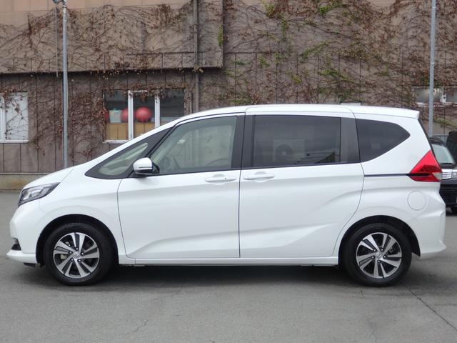 フリードハイブリッド ハイブリッド・G 禁煙車 純正8型ナビ DVD CD Bluetooth フルセグ Bカメラ ETC ステリモ対応 アダプティブクルーズコントロール 両側パワスラドア LEDオート プッシュスタート 前席シートヒーター(6枚目)