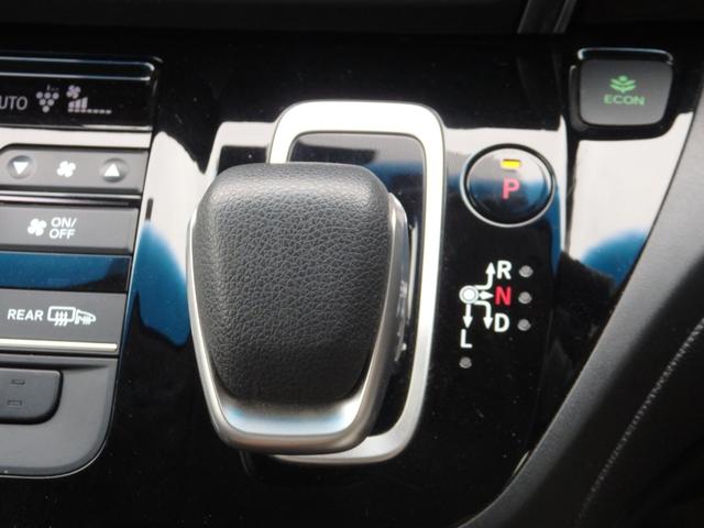 フリードハイブリッド ハイブリッド・G 禁煙車 純正8型ナビ DVD CD Bluetooth フルセグ Bカメラ ETC ステリモ対応 アダプティブクルーズコントロール 両側パワスラドア LEDオート プッシュスタート 前席シートヒーター(13枚目)