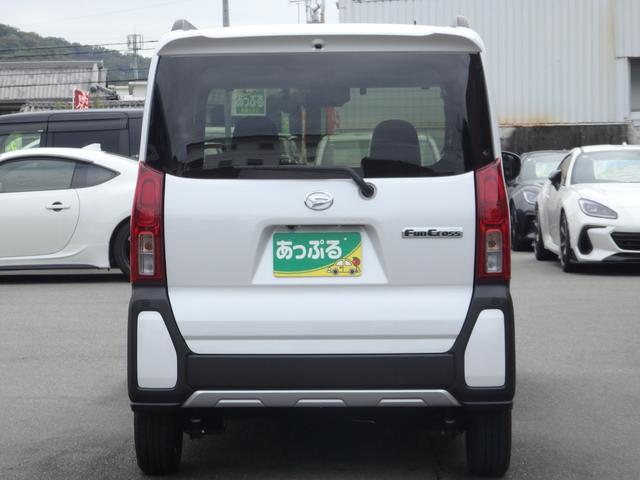 タント ファンクロス　禁煙車　純正ナビ　全方位カメラ　ＤＶＤ　ＣＤ　フルセグ　Ｂｌｕｅｔｏｏｔｈ　ＵＳＢ　ＥＴＣ　ＬＥＤオート　フォグ　両側パワスラドア　前席シートヒーター　ドラレコ　アイドルストップ　オートエアコン（4枚目）