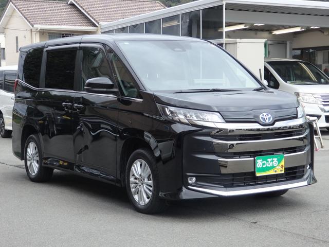 ノア ハイブリッドＳ－Ｚ　禁煙車　４ＷＤ　純正１０型ＤＡ　後席モニター　ＥＴＣ　Ｂカメラ　ワンオーナー車　クルコン　ＬＥＤオートライト　フォグライト　両側パワスラ　ステリモ　ハーフレザーシート　Ｆ席シートヒーター（7枚目）