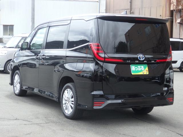ノア ハイブリッドＳ－Ｚ　禁煙車　４ＷＤ　純正１０型ＤＡ　後席モニター　ＥＴＣ　Ｂカメラ　ワンオーナー車　クルコン　ＬＥＤオートライト　フォグライト　両側パワスラ　ステリモ　ハーフレザーシート　Ｆ席シートヒーター（10枚目）
