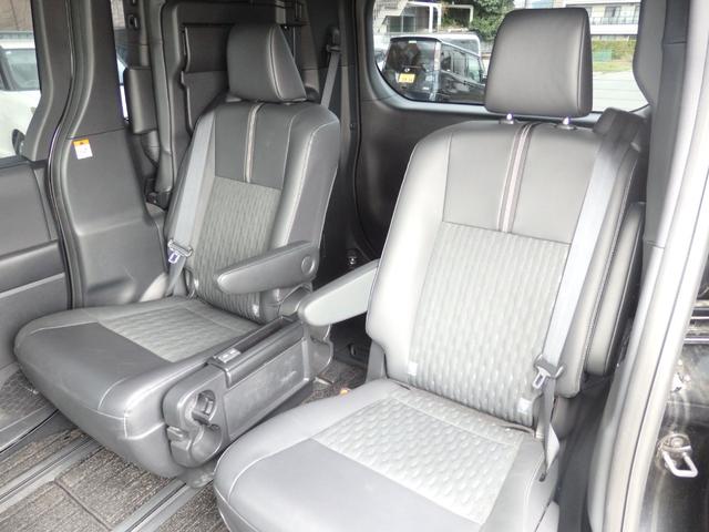 ノア ハイブリッドＳ－Ｚ　禁煙車　４ＷＤ　純正１０型ＤＡ　後席モニター　ＥＴＣ　Ｂカメラ　ワンオーナー車　クルコン　ＬＥＤオートライト　フォグライト　両側パワスラ　ステリモ　ハーフレザーシート　Ｆ席シートヒーター（16枚目）