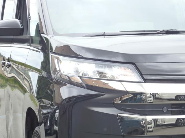 ノア ハイブリッドＳ－Ｚ　禁煙車　４ＷＤ　純正１０型ＤＡ　後席モニター　ＥＴＣ　Ｂカメラ　ワンオーナー車　クルコン　ＬＥＤオートライト　フォグライト　両側パワスラ　ステリモ　ハーフレザーシート　Ｆ席シートヒーター（24枚目）