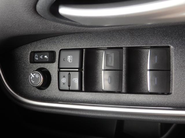 ノア ハイブリッドＳ－Ｚ　禁煙車　４ＷＤ　純正１０型ＤＡ　後席モニター　ＥＴＣ　Ｂカメラ　ワンオーナー車　クルコン　ＬＥＤオートライト　フォグライト　両側パワスラ　ステリモ　ハーフレザーシート　Ｆ席シートヒーター（37枚目）