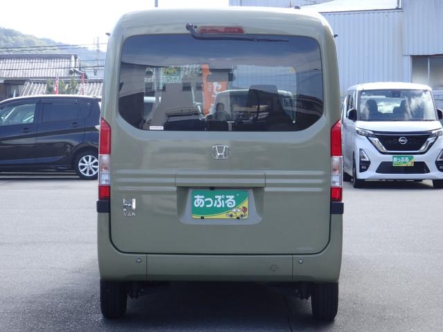 Ｎ－ＶＡＮ＋スタイル ファン　禁煙車　純正ナビ　Ｂカメラ　ＥＴＣ　クルコン　ステリモ　スマートキーＰスタート　ＬＥＤオートライト　フォグライト　ヘッドライトレベライザー　レーンキープ　横滑り防止　衝突軽減　オートエアコン（4枚目）