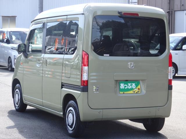 Ｎ－ＶＡＮ＋スタイル ファン　禁煙車　純正ナビ　Ｂカメラ　ＥＴＣ　クルコン　ステリモ　スマートキーＰスタート　ＬＥＤオートライト　フォグライト　ヘッドライトレベライザー　レーンキープ　横滑り防止　衝突軽減　オートエアコン（10枚目）