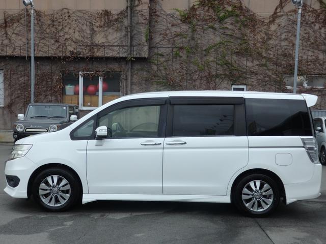ステップワゴンスパーダ Ｚ　禁煙車　ワンオーナ車　純正ナビ　ＥＴＣ　ユーザー様買取車　Ｂカメラ　ドラレコ　両側パワスラ　アイドルストップ　クルコン　スマートキー　ＨＩＤオートライト　フォグライト　社外レーダー　純正１６インチＡＷ（6枚目）