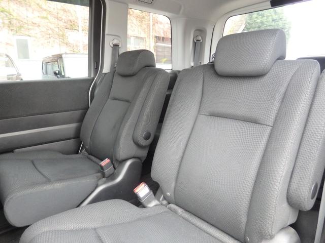 ステップワゴンスパーダ Ｚ　禁煙車　ワンオーナ車　純正ナビ　ＥＴＣ　ユーザー様買取車　Ｂカメラ　ドラレコ　両側パワスラ　アイドルストップ　クルコン　スマートキー　ＨＩＤオートライト　フォグライト　社外レーダー　純正１６インチＡＷ（15枚目）