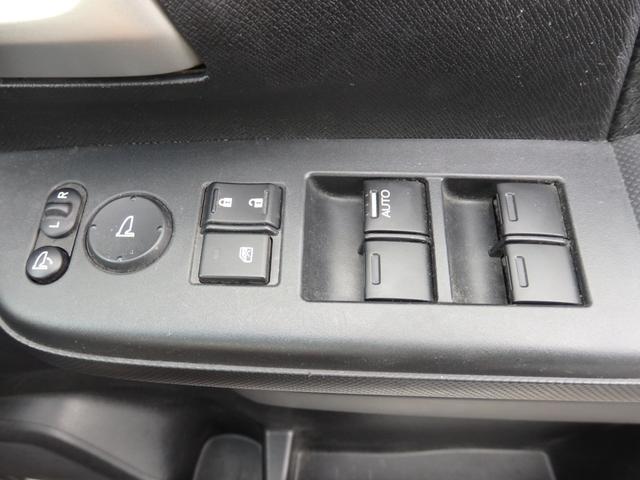 ステップワゴンスパーダ Ｚ　禁煙車　ワンオーナ車　純正ナビ　ＥＴＣ　ユーザー様買取車　Ｂカメラ　ドラレコ　両側パワスラ　アイドルストップ　クルコン　スマートキー　ＨＩＤオートライト　フォグライト　社外レーダー　純正１６インチＡＷ（45枚目）