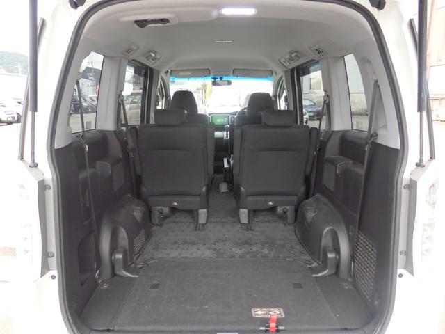 ステップワゴンスパーダ Ｚ　禁煙車　ワンオーナ車　純正ナビ　ＥＴＣ　ユーザー様買取車　Ｂカメラ　ドラレコ　両側パワスラ　アイドルストップ　クルコン　スマートキー　ＨＩＤオートライト　フォグライト　社外レーダー　純正１６インチＡＷ（51枚目）