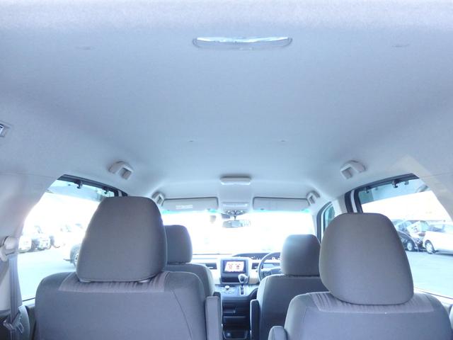 フリード Gサイドリフトアップシート 4人乗り 4WD車 社外ナビ ETC ドラレコ前後 Bカメラ クルコン スマートキーPスタート 両側パワスラ Aストップ F席シートヒーター Rサンシェード 衝突軽減 オートエアコン LEDオートライト(14枚目)