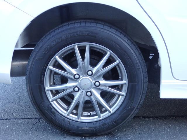 フリード Gサイドリフトアップシート 4人乗り 4WD車 社外ナビ ETC ドラレコ前後 Bカメラ クルコン スマートキーPスタート 両側パワスラ Aストップ F席シートヒーター Rサンシェード 衝突軽減 オートエアコン LEDオートライト(22枚目)