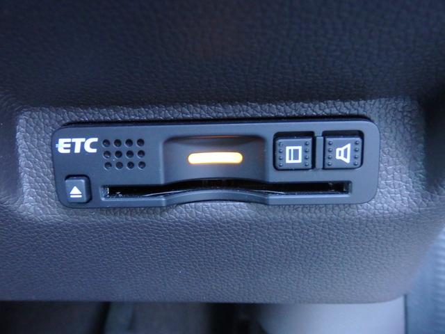 フリード Gサイドリフトアップシート 4人乗り 4WD車 社外ナビ ETC ドラレコ前後 Bカメラ クルコン スマートキーPスタート 両側パワスラ Aストップ F席シートヒーター Rサンシェード 衝突軽減 オートエアコン LEDオートライト(46枚目)