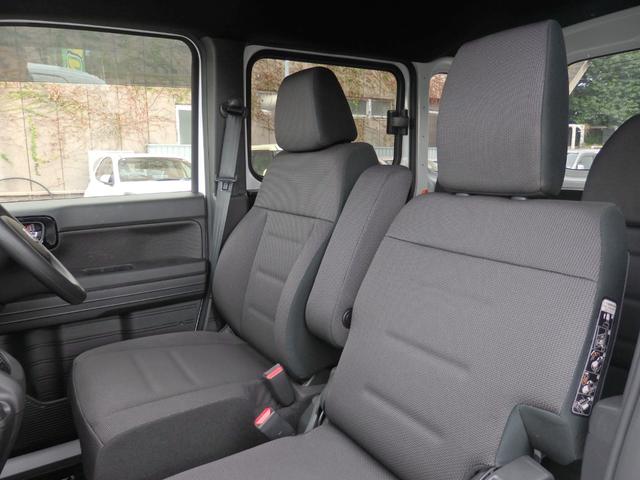 ルームクリーニングも隅々まで綺麗にしてお渡ししています。他店の車のクオリティと比較してください！！！