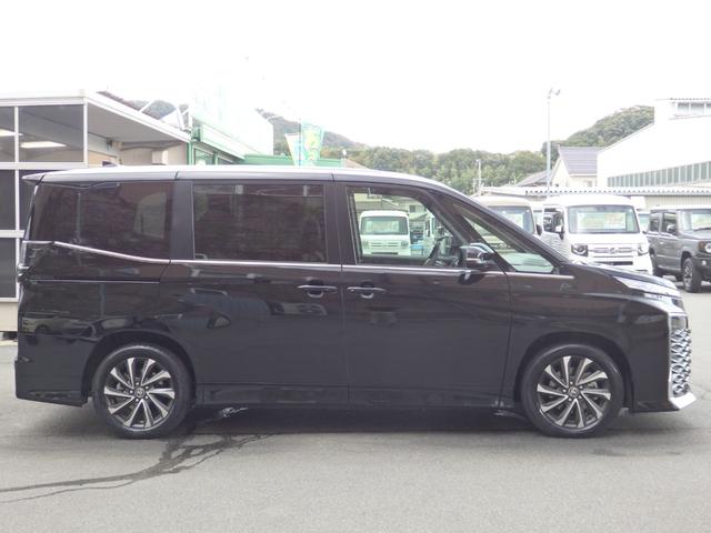 ヴォクシー S-Z 純正10.5型ナビ 純正14型後席M Bカメラ ETC2.0 F席、2列目Sヒーター 両パワ パワーバックドア 衝突軽減B レーンキープ 横滑防止 Cソナー クルコン LEDオートライト 純正17AW(5枚目)