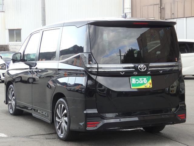 ヴォクシー S-Z 純正10.5型ナビ 純正14型後席M Bカメラ ETC2.0 F席、2列目Sヒーター 両パワ パワーバックドア 衝突軽減B レーンキープ 横滑防止 Cソナー クルコン LEDオートライト 純正17AW(10枚目)