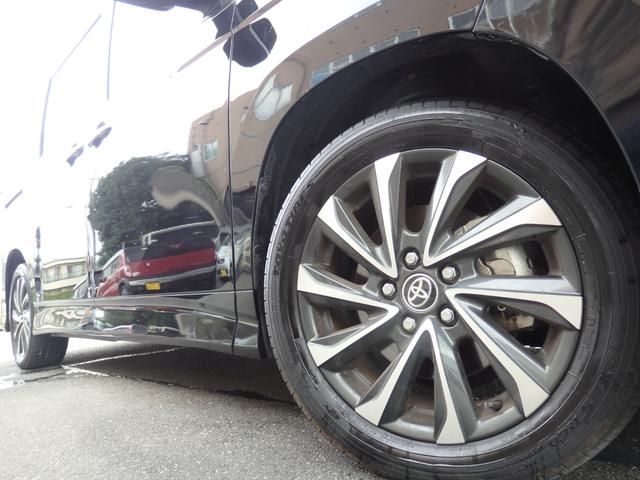 ヴォクシー S-Z 純正10.5型ナビ 純正14型後席M Bカメラ ETC2.0 F席、2列目Sヒーター 両パワ パワーバックドア 衝突軽減B レーンキープ 横滑防止 Cソナー クルコン LEDオートライト 純正17AW(22枚目)