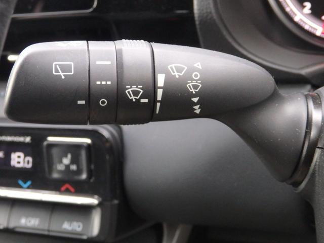 ヴォクシー S-Z 純正10.5型ナビ 純正14型後席M Bカメラ ETC2.0 F席、2列目Sヒーター 両パワ パワーバックドア 衝突軽減B レーンキープ 横滑防止 Cソナー クルコン LEDオートライト 純正17AW(34枚目)