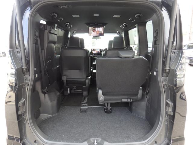 ヴォクシー S-Z 純正10.5型ナビ 純正14型後席M Bカメラ ETC2.0 F席、2列目Sヒーター 両パワ パワーバックドア 衝突軽減B レーンキープ 横滑防止 Cソナー クルコン LEDオートライト 純正17AW(52枚目)