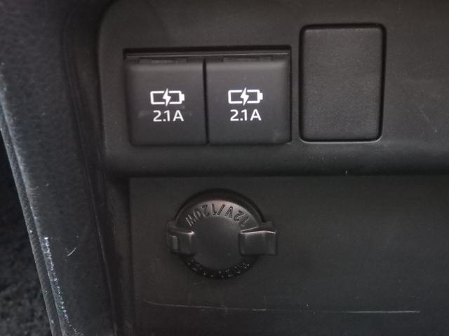 ヴォクシー ＺＳ　煌ＩＩ　純正１０型ナビＥＴＣ　Ｂカメラ　両パワ　衝突軽減Ｂ　スマートキー　Ｐスタート　ステリモ　クルコン　レーンキープ　横滑り防止　Ｃソナー　ＬＥＤオートライトフォグライト　オートハイビーム　純正１６ＡＷ（39枚目）