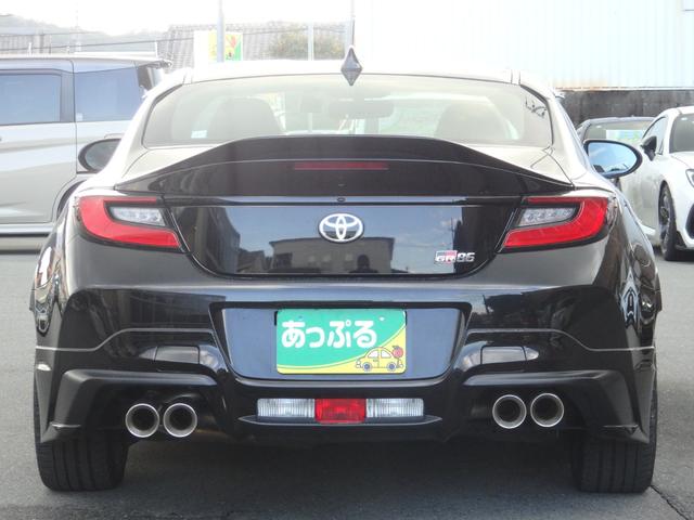 ＧＲ８６ ＲＺ　６ＭＴ　社外ナビ　ＥＴＣ　社外カーボンボンネット　エアロ（Ｆ・Ｒ・Ｓ）　ＴＥＩＮ車高調　ＴＲＤマフラー／リアスポイラー　社外ローター　フロントネガティブキャンバー　スマートキー　Ｐスタート　クルコン（3枚目）