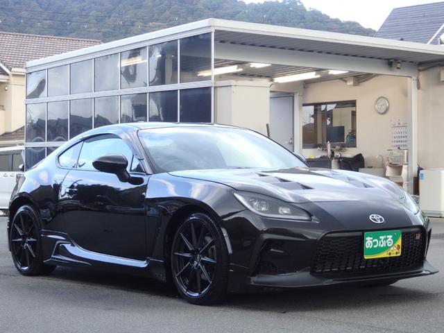 ＧＲ８６ ＲＺ　６ＭＴ　社外ナビ　ＥＴＣ　社外カーボンボンネット　エアロ（Ｆ・Ｒ・Ｓ）　ＴＥＩＮ車高調　ＴＲＤマフラー／リアスポイラー　社外ローター　フロントネガティブキャンバー　スマートキー　Ｐスタート　クルコン（6枚目）