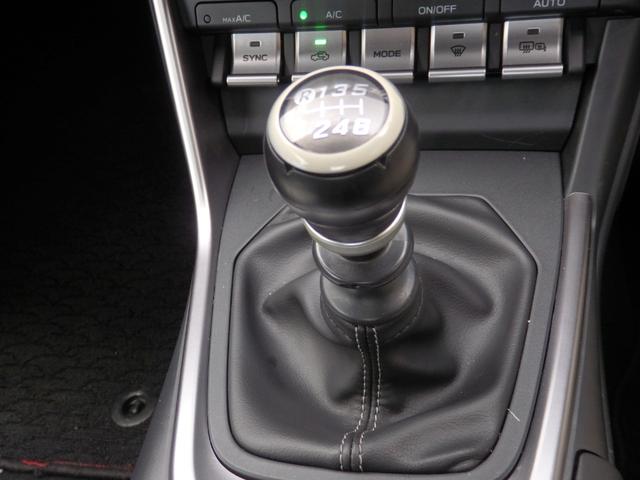 ＧＲ８６ ＲＺ　６ＭＴ　社外ナビ　ＥＴＣ　社外カーボンボンネット　エアロ（Ｆ・Ｒ・Ｓ）　ＴＥＩＮ車高調　ＴＲＤマフラー／リアスポイラー　社外ローター　フロントネガティブキャンバー　スマートキー　Ｐスタート　クルコン（11枚目）