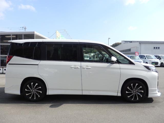 ノア ハイブリッドS-Z 純正10.5型ナビ 14型後席M Bカメラ ETC2.0 モデリスタエアロ(F/R)F席Sヒーター クルコン 衝突軽減B レーンキープ 横滑り防止 Cソナー BSM LEDオートライトフォグライト(5枚目)