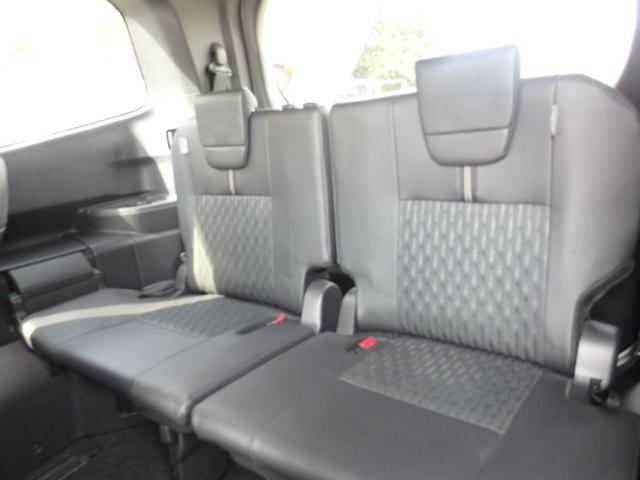 ノア ハイブリッドS-Z 純正10.5型ナビ 14型後席M Bカメラ ETC2.0 モデリスタエアロ(F/R)F席Sヒーター クルコン 衝突軽減B レーンキープ 横滑り防止 Cソナー BSM LEDオートライトフォグライト(17枚目)