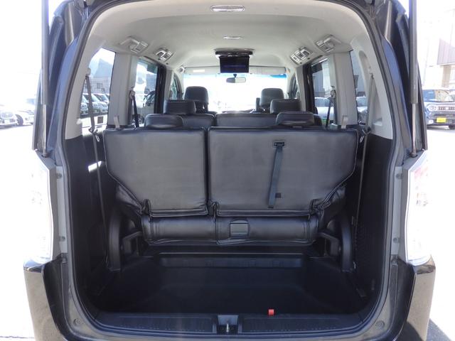 ステップワゴンスパーダ Ｚ　買取車両　純正ＨＤＤナビ　ＤＶＤ　ＣＤ　ＲＥＣ　ワンセグ　ＥＴＣ　Ｂカメラ　アルパイン製フリップダウンモニター　両側パワスラドア　パドルシフト　ＨＩＤライト　レザー調シートカバー　純正１６ＡＷ（14枚目）