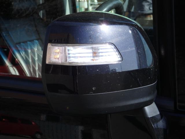 ステップワゴンスパーダ Ｚ　買取車両　純正ＨＤＤナビ　ＤＶＤ　ＣＤ　ＲＥＣ　ワンセグ　ＥＴＣ　Ｂカメラ　アルパイン製フリップダウンモニター　両側パワスラドア　パドルシフト　ＨＩＤライト　レザー調シートカバー　純正１６ＡＷ（26枚目）