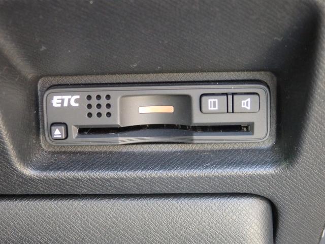 ステップワゴンスパーダ Ｚ　買取車両　純正ＨＤＤナビ　ＤＶＤ　ＣＤ　ＲＥＣ　ワンセグ　ＥＴＣ　Ｂカメラ　アルパイン製フリップダウンモニター　両側パワスラドア　パドルシフト　ＨＩＤライト　レザー調シートカバー　純正１６ＡＷ（49枚目）