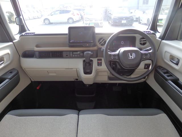 N-BOX ベースグレード 社外8型ナビ Bカメラ ドラレコ 片パワスラ 衝突軽減B Cソナー 横滑り防止 スマートキー Pスタート レーンキープ オートLEDライト レベライザー Rサンシェード 純正マットバイザー(17枚目)