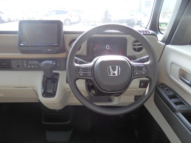 N-BOX ベースグレード 社外8型ナビ Bカメラ ドラレコ 片パワスラ 衝突軽減B Cソナー 横滑り防止 スマートキー Pスタート レーンキープ オートLEDライト レベライザー Rサンシェード 純正マットバイザー(18枚目)