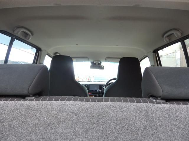 アルトワークス ベースグレード　社外ナビ　Ｂカメラ　衝突軽減Ｂ　純正１５ＡＷ　Ｃソナー　Ａストップ　ＨＩＤオートライト　スマートキー　レーンキープ　横滑り防止　　フォグライト　電格ミラー　パドルシフト　オートＡ／Ｃ　革巻きハンドル（14枚目）