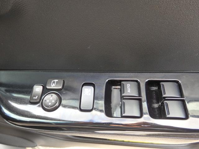 アルトワークス ベースグレード　社外ナビ　Ｂカメラ　衝突軽減Ｂ　純正１５ＡＷ　Ｃソナー　Ａストップ　ＨＩＤオートライト　スマートキー　レーンキープ　横滑り防止　　フォグライト　電格ミラー　パドルシフト　オートＡ／Ｃ　革巻きハンドル（40枚目）