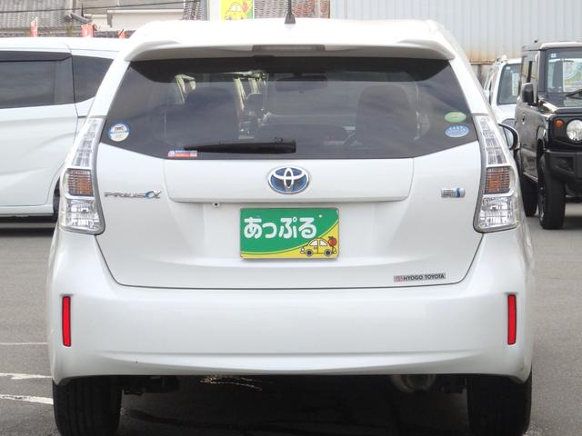 プリウスアルファ Ｓ　チューン　ブラック　ＡＬＰＩＮＥ９型ナビ　後席Ｍ　Ｂカメラ　ＥＴＣ　スマートキーＰスタート　オートエアコン　ウィンカー付き電格ミラー　ＨＩＤオートライト　フォグライト　ヘッドライトレベライザー　パワーウィンドウ（4枚目）