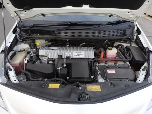 プリウスアルファ Ｓ　チューン　ブラック　ＡＬＰＩＮＥ９型ナビ　後席Ｍ　Ｂカメラ　ＥＴＣ　スマートキーＰスタート　オートエアコン　ウィンカー付き電格ミラー　ＨＩＤオートライト　フォグライト　ヘッドライトレベライザー　パワーウィンドウ（19枚目）