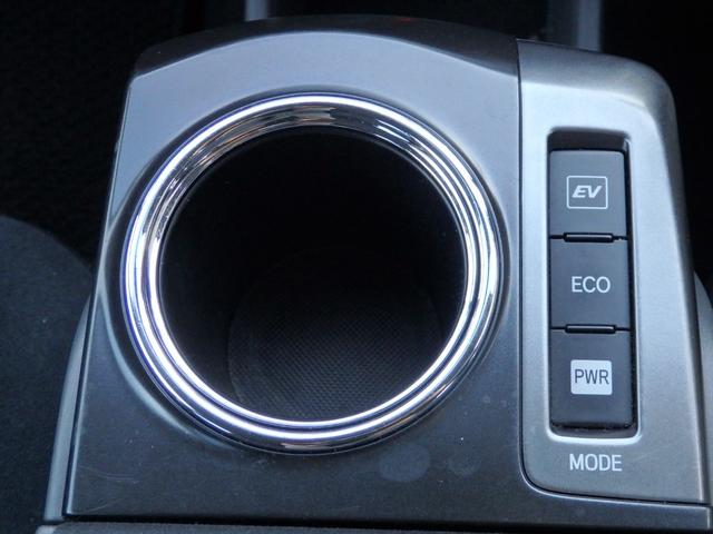 プリウスアルファ Ｓ　チューン　ブラック　ＡＬＰＩＮＥ９型ナビ　後席Ｍ　Ｂカメラ　ＥＴＣ　スマートキーＰスタート　オートエアコン　ウィンカー付き電格ミラー　ＨＩＤオートライト　フォグライト　ヘッドライトレベライザー　パワーウィンドウ（34枚目）