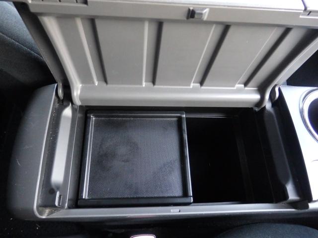 プリウスアルファ Ｓ　チューン　ブラック　ＡＬＰＩＮＥ９型ナビ　後席Ｍ　Ｂカメラ　ＥＴＣ　スマートキーＰスタート　オートエアコン　ウィンカー付き電格ミラー　ＨＩＤオートライト　フォグライト　ヘッドライトレベライザー　パワーウィンドウ（37枚目）