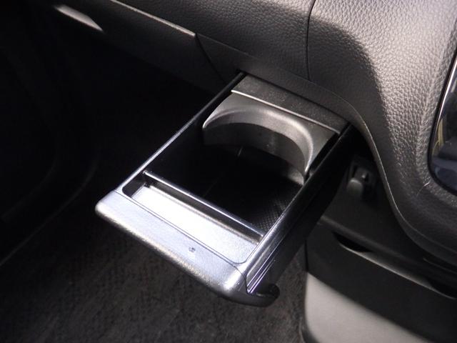 N-BOXカスタム Lターボ 純正9型ナビ ドラレコ クルコン ETC スマートキーPスタート パドルシフト ステリモ 両側パワスラ ハーフレザーシート LEDオートライト フォグライト 横滑り防止 衝突軽減 Rサンシェード(42枚目)