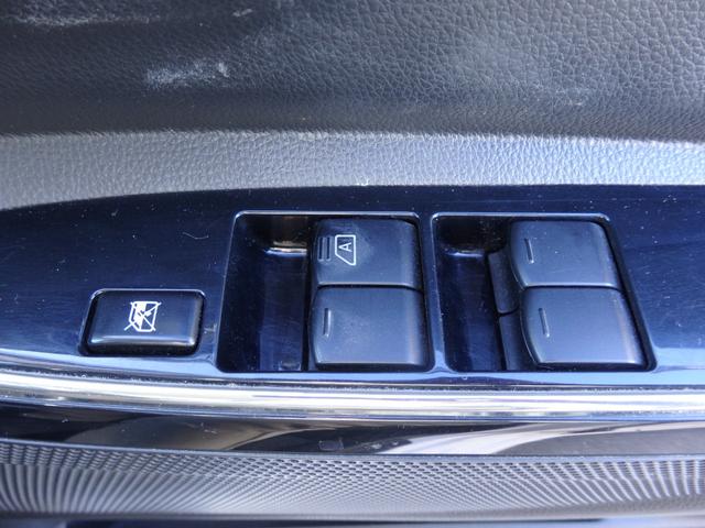 ���q�l�Ɉ��S�̂��ԑI�т�����`���ł���悤���Ђł͑����̎��i�ۗL�҂��ݐЂ��Ă���܂��B