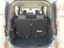 見た目以上に広く使えるトランクルームです。後部座席はリクライニング可能で、さらに前方向に倒すことができますので、さらに大きな荷物や長い荷物も積み込みができます。