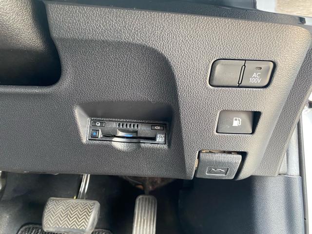 プリウス Ａ　ユーザー様買取車　モデリスタエアロ　モデリスタアルミホイール　サンルーフ　１１．６型ナビ　アラウンドビューモニター　ＥＴＣ　ドライブレコーダー　デジタルインナーミラー　アダプティブクルーズコントロール（35枚目）