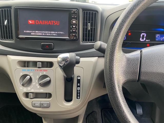 ミライース Ｘ　ユーザー様買取／純正メモリーナビ／キーレスエントリー／アイドリングストップ／電動格納ドアミラー／純正１４インチアルミホイール（13枚目）