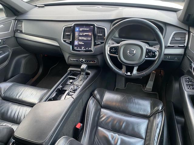 ＸＣ９０ Ｔ６　ＡＷＤ　Ｒデザイン　ユーザー様買取／黒革シート／パワーシート／カーボンインテリアパネル／電動リアゲート／パノラマガラスサンルーフ／全周囲カメラ／ＥＴＣ／パドルシフト／スマートキー２／新品バッテリー／新品ワイパー（11枚目）