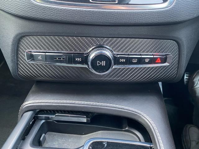 ＸＣ９０ Ｔ６　ＡＷＤ　Ｒデザイン　ユーザー様買取／黒革シート／パワーシート／カーボンインテリアパネル／電動リアゲート／パノラマガラスサンルーフ／全周囲カメラ／ＥＴＣ／パドルシフト／スマートキー２／新品バッテリー／新品ワイパー（32枚目）