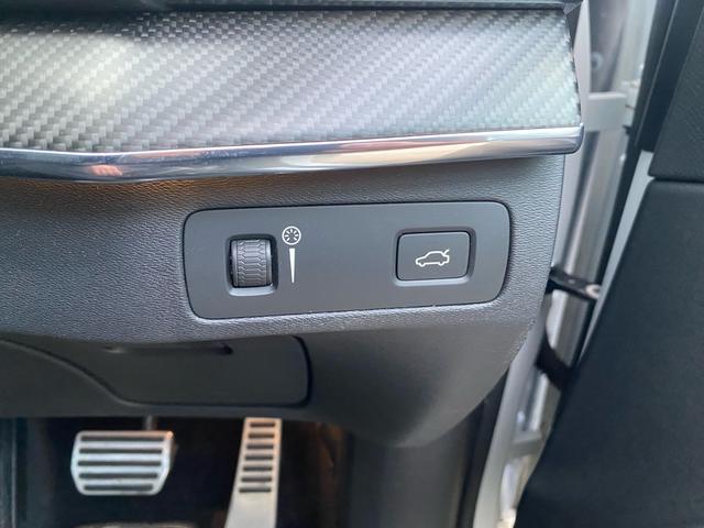 ＸＣ９０ Ｔ６　ＡＷＤ　Ｒデザイン　ユーザー様買取／黒革シート／パワーシート／カーボンインテリアパネル／電動リアゲート／パノラマガラスサンルーフ／全周囲カメラ／ＥＴＣ／パドルシフト／スマートキー２／新品バッテリー／新品ワイパー（35枚目）